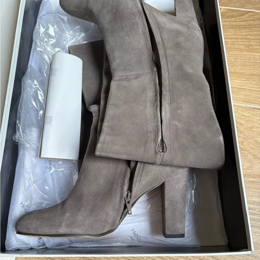 New Halogen Noble Over The Knee Gray Suede Boot Women's size 7.5 Classic‎